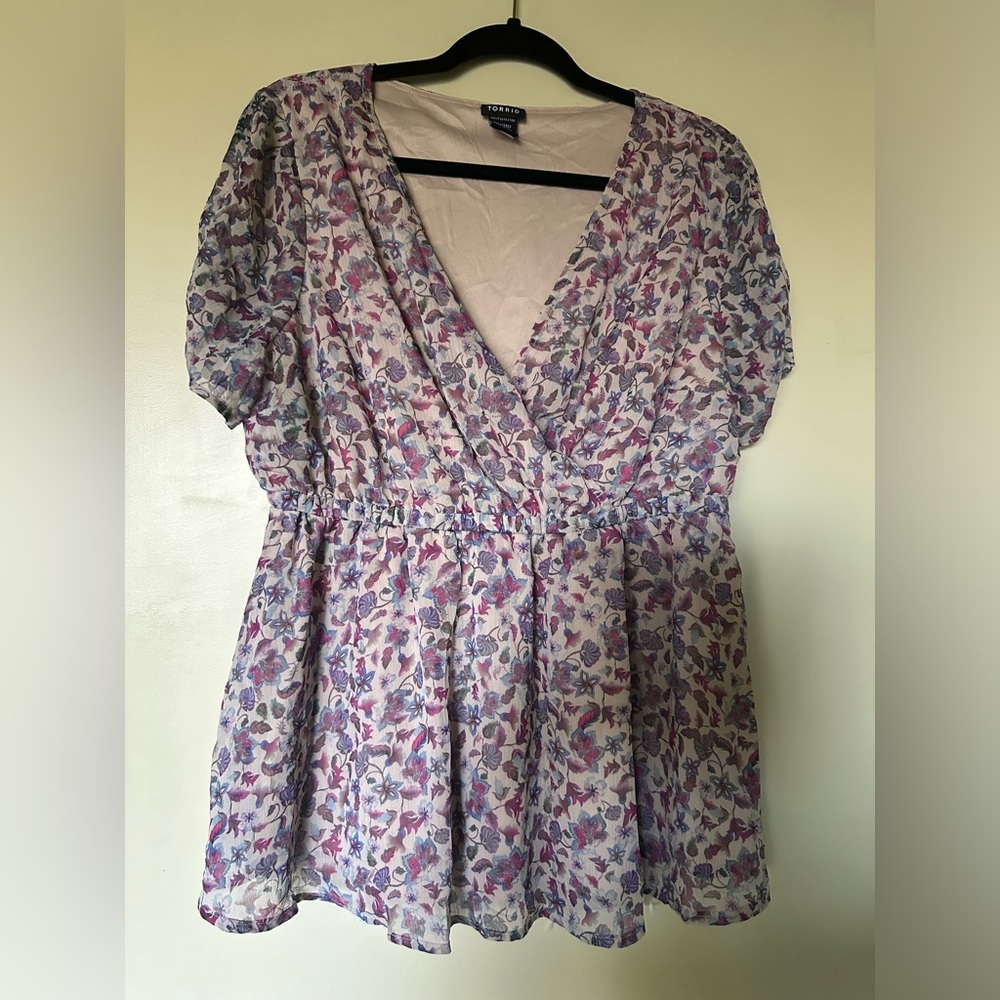 Torrid Babydoll Shirt. Size 0X.
